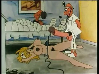 Szőke modell a pornó filmek forgatásához egy helyi stúdióban. Miközben a férfi sétál a folyosón, az épületen, a lány nem habozott levetkőzni a lencse előtt, hogy felfedje kövér seggét, a második lyukat a nadrág aljától lefelé. teljes porno filmek magyarul Violet Rose lehetőséget teremt arra, hogy a férfiak kijöjjenek a nadrágból,a kezei pedig az ágyékán kezdjenek. Míg a férfi ujjait a mellkasán használta, egy modell, egy csirke, majd a pár teljes szex.