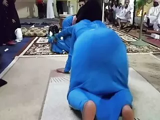 Egy lány barna séta magas sarkú tinipinak báj, csík nagy test előtt a lencse. Simogatta vagina két ujjal hajlított, utánozva a mozgását egy tag. Nyald meg a zsírt az ujjadon, ország édes is. Önelégültség, ami szép.