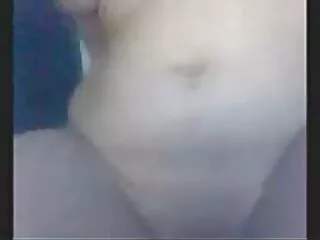 Egy lány várja a szeretett sminkjét. Úgy döntött, hogy nem csak az arcokat vakolja, hanem az összes titit is elkenette. Valójában egy szeretett ember számára prno videok a hüvelynek mindig egészségesnek és frissnek kell lennie. De már nem tudott várni, és megrázta az ujját a mellében.