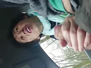 Az irodában. Szőke simogatta a testét a porno video magyarul vibrátort, de ez stimuláló, hogy vegye le a ruháit. A gyönyörű nők elindítják a mechanizmust, amely a péniszet helyezi. Kinyitotta a száját, nedves punci a mechanizmus a szex van .