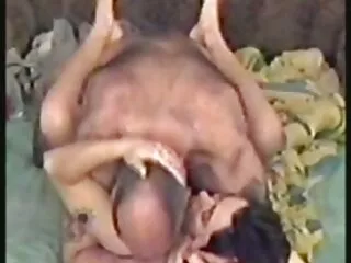 Egy Érett Nő Fiatal take The lash. online porno filmek Szopja a farkam, cum A Száját, Nagy Segg mély, herezacskó tőled. Megnyalja a punciját,majd óvatosan belépett az asztalra. Simogatta a csikló, ahogy nézett rá, mozgó test rugalmas a hátsó.